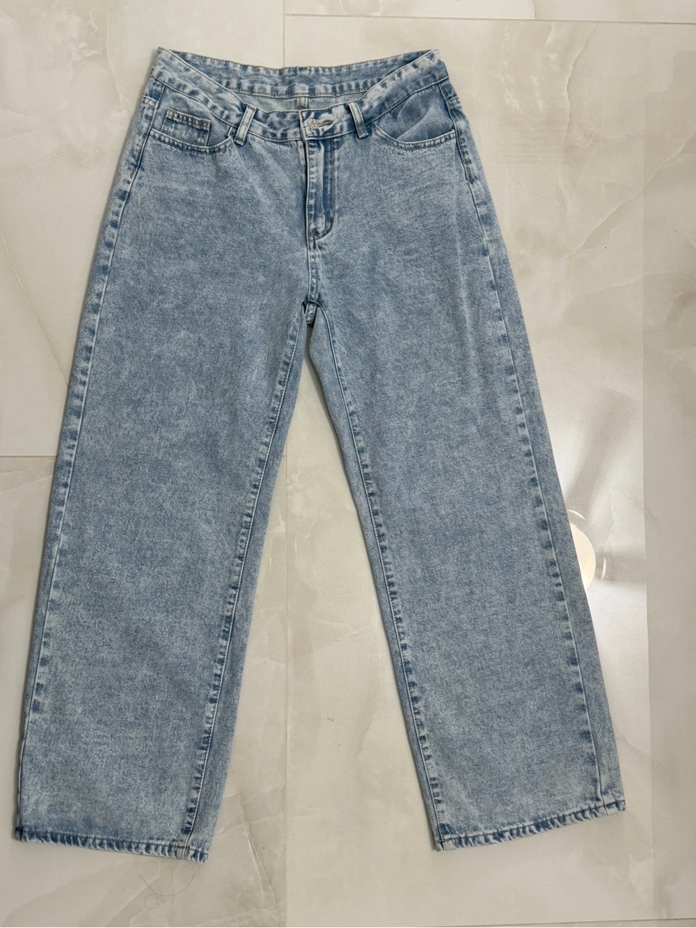 SHEIN Light Wash Wide Leg Flare Jeans